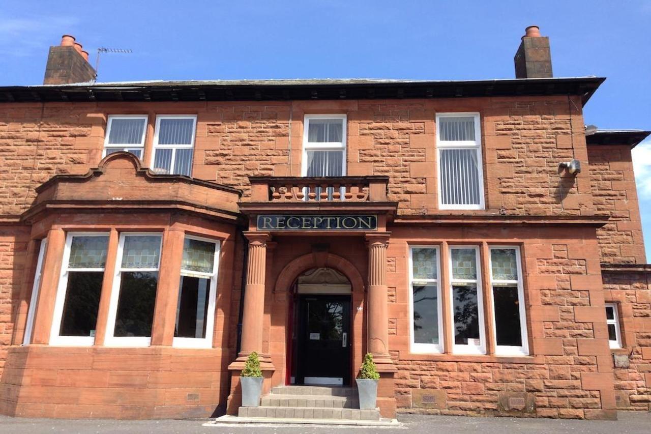 Oyo Douglas Hotel Kilmarnock Esterno foto