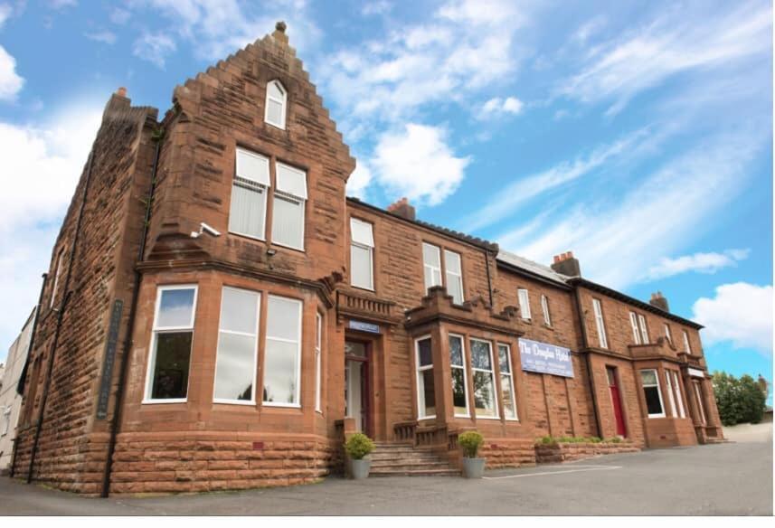 Oyo Douglas Hotel Kilmarnock Esterno foto