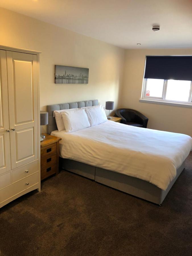 Oyo Douglas Hotel Kilmarnock Esterno foto