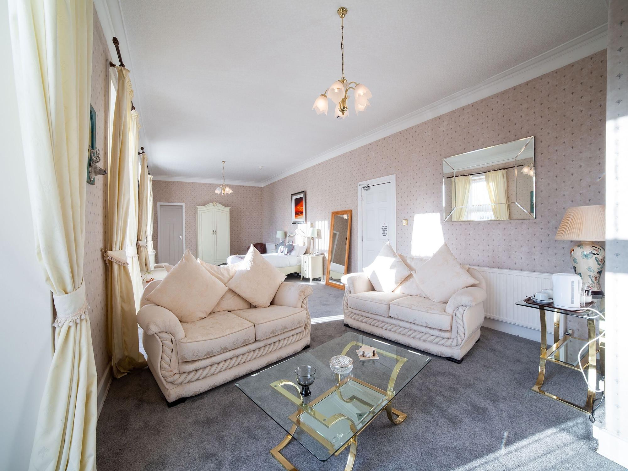 Oyo Douglas Hotel Kilmarnock Esterno foto