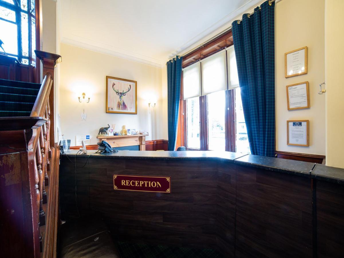 Oyo Douglas Hotel Kilmarnock Esterno foto